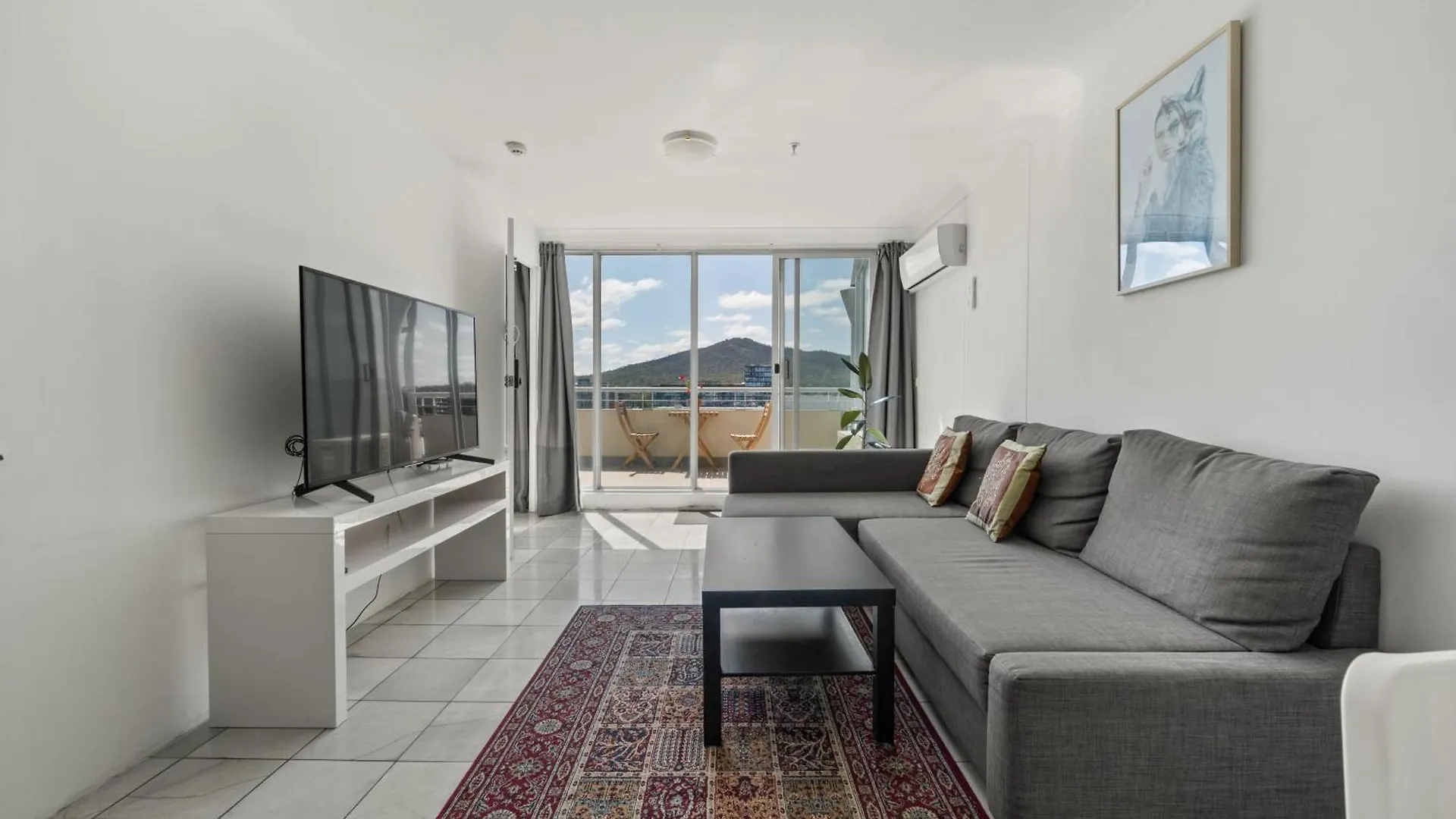 Dana-Private Room In A Shared Duplex Apartment -3 Canberra
